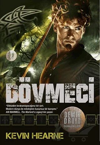 Dövmeci – Kevin Hearne – Artemis Yayınları kitap kapağı