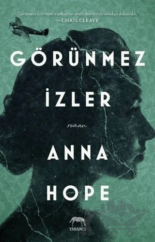 Görünmez İzler – Anna Hope – Yabancı Yayınları kitap kapağı