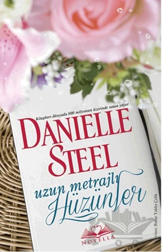 Uzun Metrajlı Hüzünler – Danielle Steel – Novella kitap kapağı